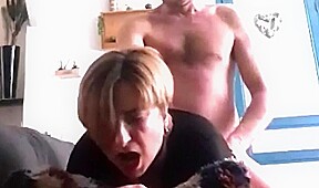 Video orgasme en levrette face a...