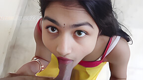 Video Desi Girl In Yellow Salwar...