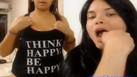 Video Babe and Shemale Touching each...