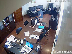 Video Wife catches her husband...