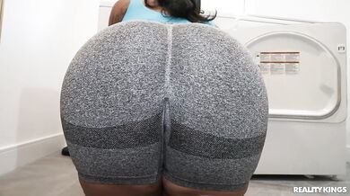 Video It’s Laundry Day (cocking)...