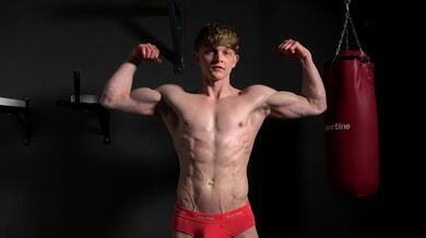Video Muscular Czech Boy Jerks Off...