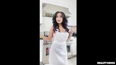 Video Babi Star Takes On...