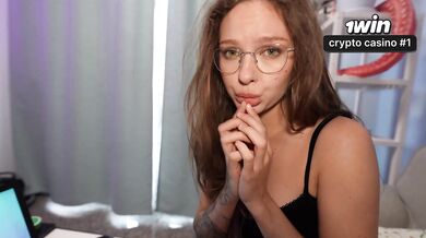 Step sis wants to anal...