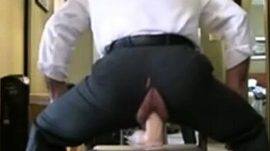 Video Daddy’s Dick Makes Him Cry